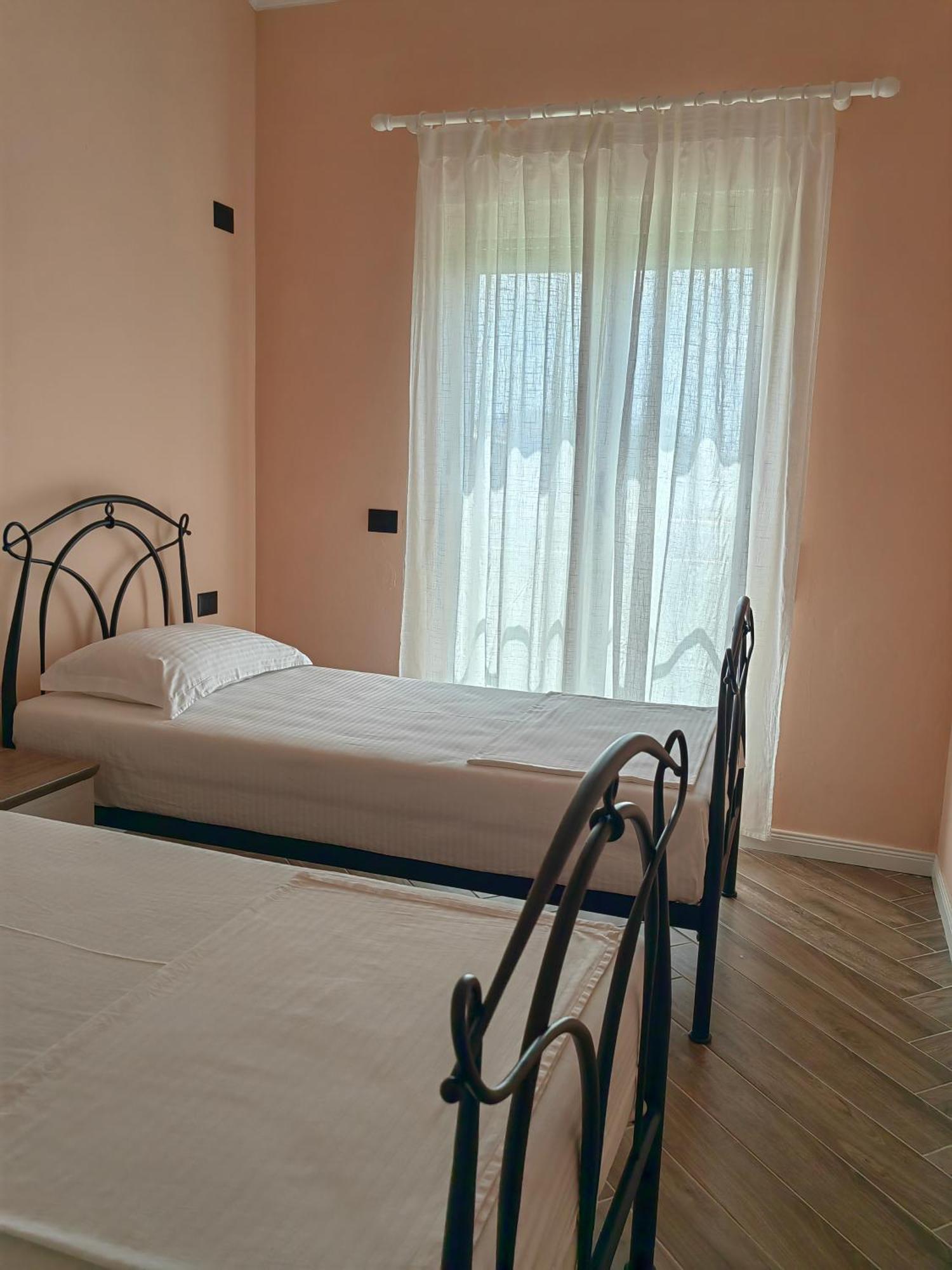 Tea Residence, Gjiri I Lalzit Apartments Durrës Kültér fotó